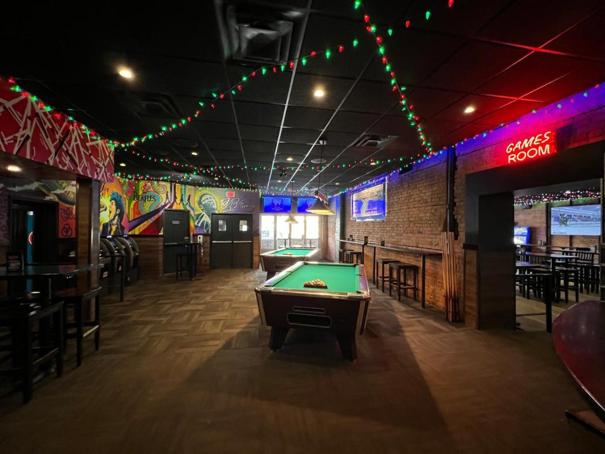 Commercial Hotel Edmonton Eksteriør billede